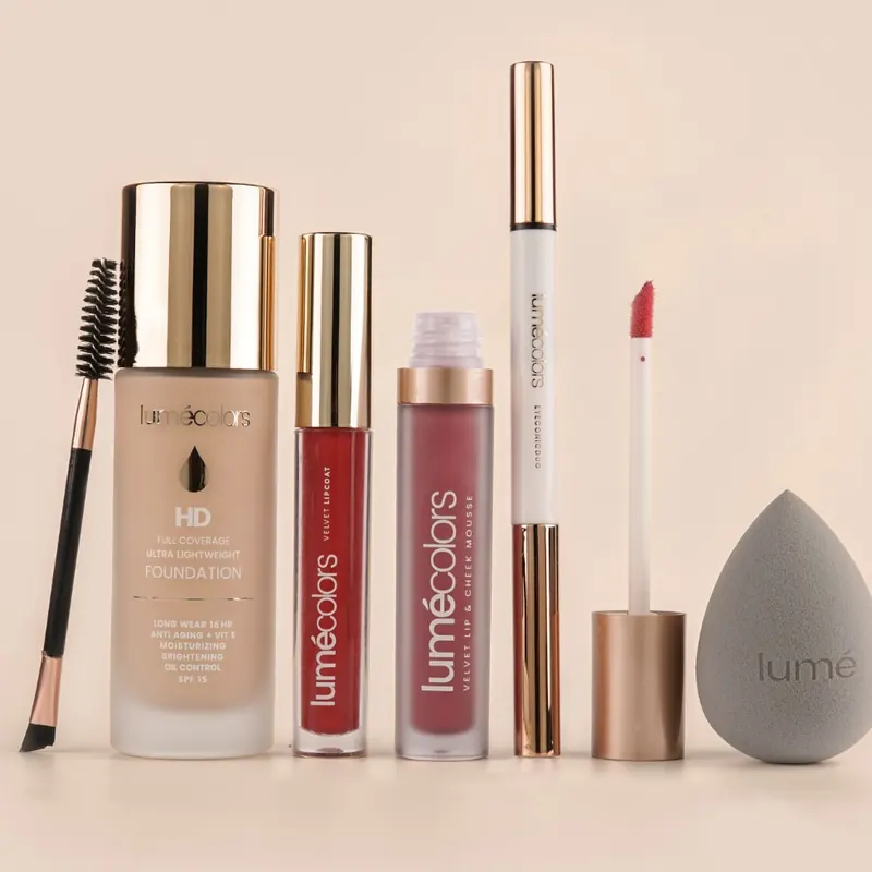 HD Foundation, Velvet Lipcoat, Velvet Lip & Cheek Mousse, Eyeconic Duo dan Beauty Blender Lumécolors berjajar