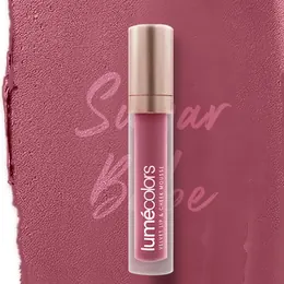 Olesan warna Sugar Babe dengan tube Velvet Lip & Cheek Mousse